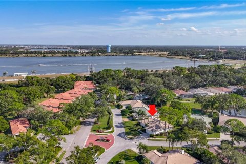 House in Sarasota, Florida 3 bedrooms, 204.85 sq.m. № 2218009 - photo 30