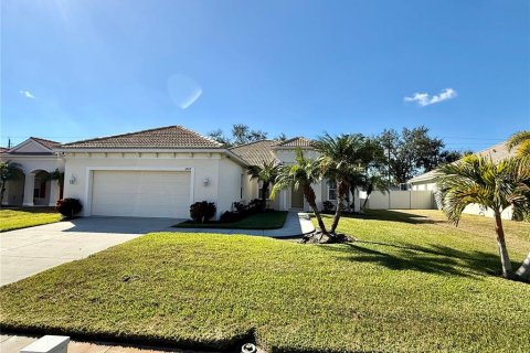 Villa ou maison à louer à Bradenton, Floride: 3 chambres, 214.7 m2 № 2388303 - photo 2