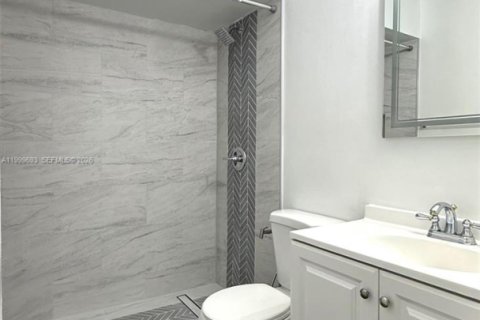 Copropriété à louer à Hialeah, Floride: 2 chambres, 77.48 m2 № 2067199 - photo 4