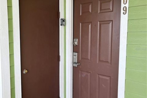 Copropriété à vendre à Davenport, Floride: 3 chambres, 113.99 m2 № 1856741 - photo 2