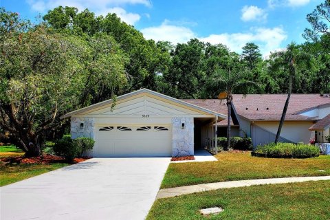 Villa ou maison à Palm Harbor, Floride 2 chambres, 213.68 m2 № 2100562