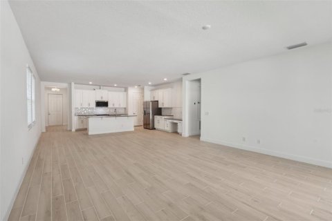 Casa en venta en Orlando, Florida, 3 dormitorios, 180.42 m2 № 1510196 - foto 13