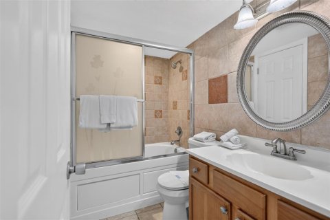 Купить кондоминиум в Сарасота, Флорида 8 комнат, 102.29м2, № 2423890 - фото 20