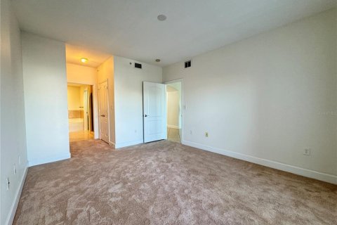 Condo in Bradenton, Florida, 2 bedrooms  № 1536929 - photo 18