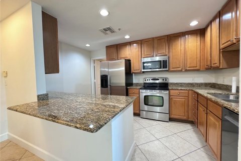 Condo in Bradenton, Florida, 2 bedrooms  № 1536929 - photo 3