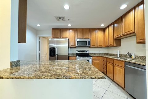 Condo in Bradenton, Florida, 2 bedrooms  № 1536929 - photo 4