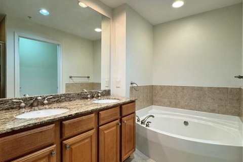 Condo in Bradenton, Florida, 2 bedrooms  № 1536929 - photo 20