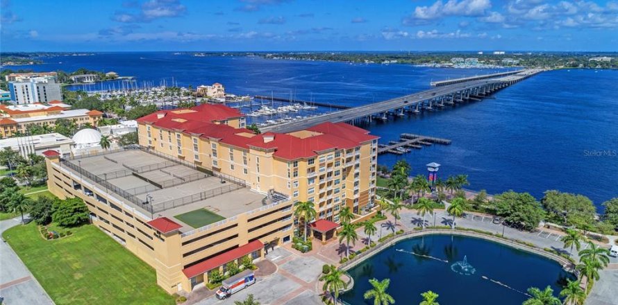 Condo in Bradenton, Florida, 2 bedrooms № 1536929