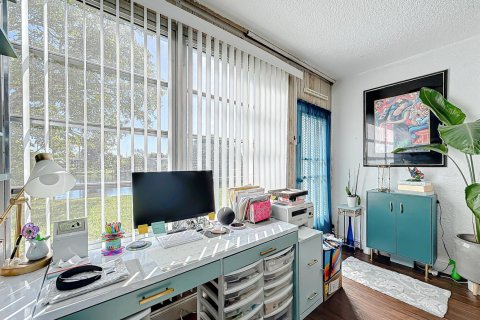 Copropriété à vendre à Sunrise, Floride: 2 chambres, 78.97 m2 № 2254318 - photo 27