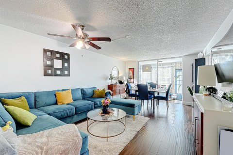 Copropriété à vendre à Sunrise, Floride: 2 chambres, 78.97 m2 № 2254318 - photo 3