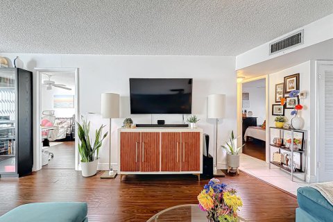 Copropriété à vendre à Sunrise, Floride: 2 chambres, 78.97 m2 № 2254318 - photo 10