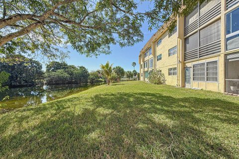 Copropriété à vendre à Sunrise, Floride: 2 chambres, 78.97 m2 № 2254318 - photo 29