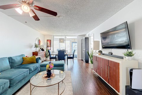 Copropriété à vendre à Sunrise, Floride: 2 chambres, 78.97 m2 № 2254318 - photo 9