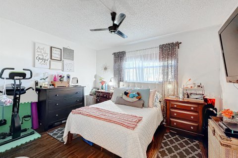 Copropriété à vendre à Sunrise, Floride: 2 chambres, 78.97 m2 № 2254318 - photo 15