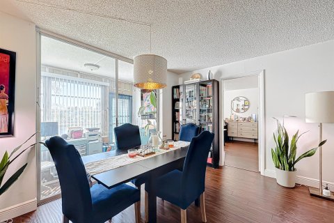 Copropriété à vendre à Sunrise, Floride: 2 chambres, 78.97 m2 № 2254318 - photo 13