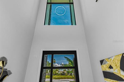 Casa en venta en Treasure Island, Florida, 5 dormitorios, 432.92 m2 № 2209028 - foto 7