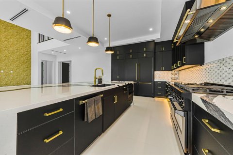 Casa en venta en Treasure Island, Florida, 5 dormitorios, 432.92 m2 № 2209028 - foto 22