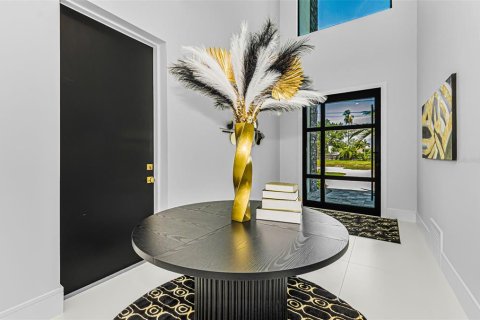 Casa en venta en Treasure Island, Florida, 5 dormitorios, 432.92 m2 № 2209028 - foto 6