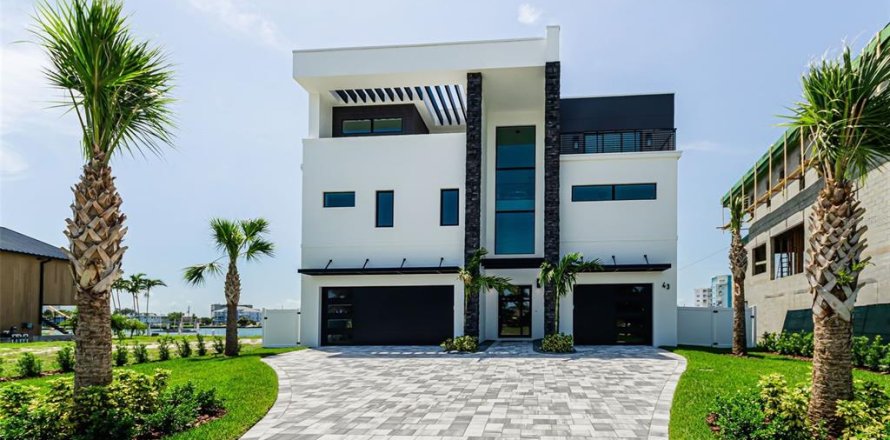 Casa en Treasure Island, Florida 5 dormitorios, 432.92 m2 № 2209028