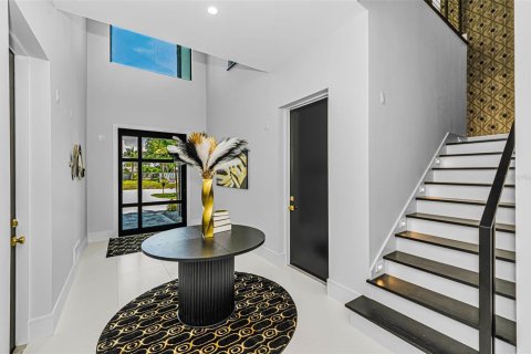 Casa en venta en Treasure Island, Florida, 5 dormitorios, 432.92 m2 № 2209028 - foto 8