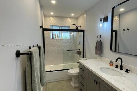 Снять в аренду виллу или дом в Холливуд, Флорида 3 спальни, 177.26м2, № 1959440 - фото 23