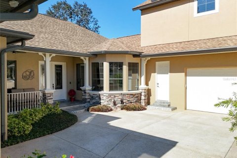 Villa ou maison à louer à Umatilla, Floride: 4 chambres, 364.83 m2 № 1916848 - photo 13