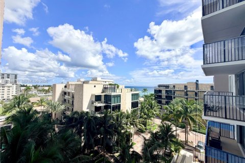 Condo à Hollywood, Floride, 2 chambres  № 2389999