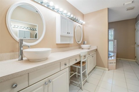 House in Tampa, Florida 3 bedrooms, 253.07 sq.m. № 1736761 - photo 24