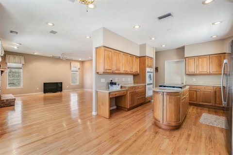 House in Tampa, Florida 3 bedrooms, 253.07 sq.m. № 1736761 - photo 9