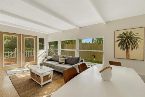 Casa en alquiler en Saint Pete Beach, Florida, 3 dormitorios, 139.35 m2 № 1899367 - foto 9