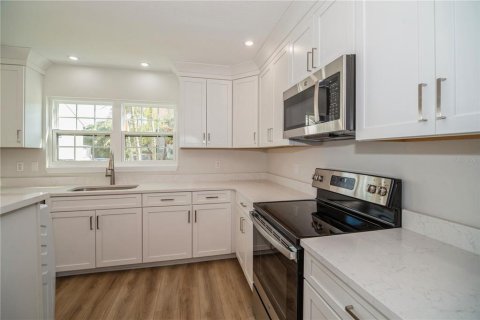 Townhouse in Palm Bay, Florida 2 bedrooms, 120.03 sq.m. № 1562395 - photo 6