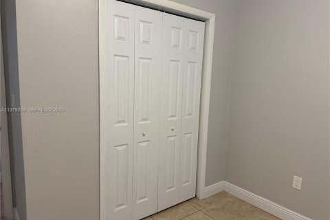 Villa ou maison à vendre à Miami, Floride: 3 chambres, 132.11 m2 № 2044649 - photo 8