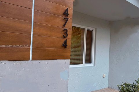 Villa ou maison à vendre à Miami, Floride: 3 chambres, 132.11 m2 № 2044649 - photo 1