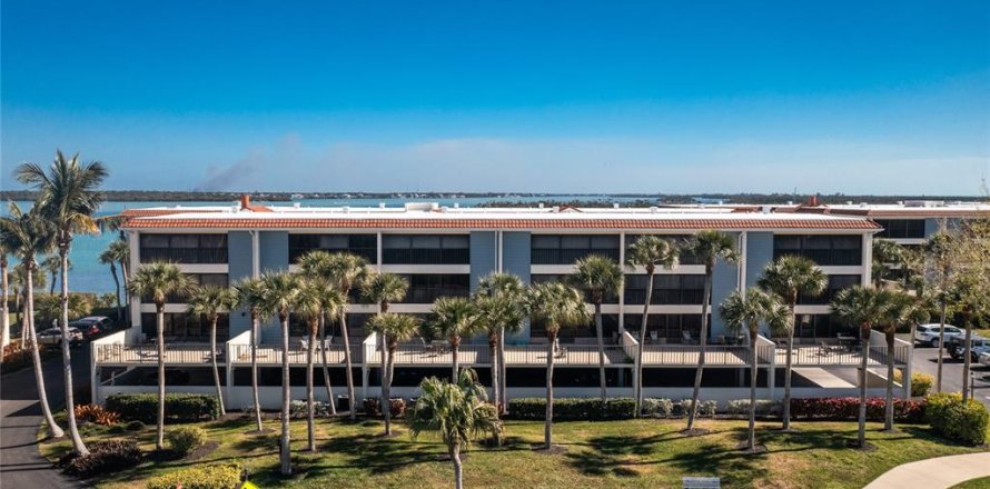 Condo in Englewood, Florida, 2 bedrooms № 1532948