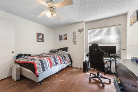 Propiedad comercial en venta en Orlando, Florida, 4 dormitorios, 198.44 m2 № 1543874 - foto 13