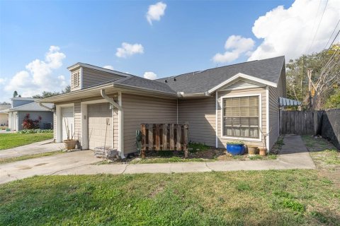 Propiedad comercial en venta en Orlando, Florida, 4 dormitorios, 198.44 m2 № 1543874 - foto 17