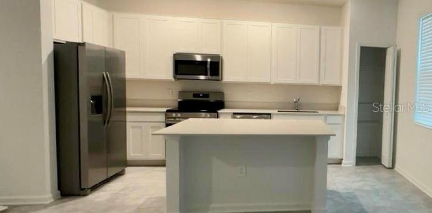 Adosado en Davenport, Florida 3 dormitorios, 161.46 m2 № 1685043