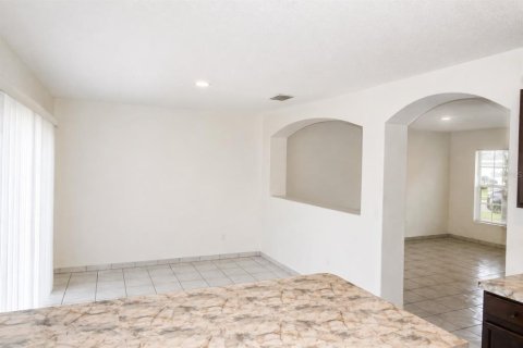 Casa en venta en Orlando, Florida, 4 dormitorios, 135.45 m2 № 2353561 - foto 6