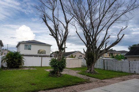 Casa en venta en Orlando, Florida, 4 dormitorios, 135.45 m2 № 2353561 - foto 23