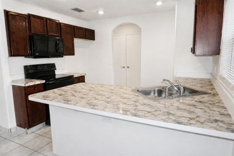 Casa en venta en Orlando, Florida, 4 dormitorios, 135.45 m2 № 2353561 - foto 9