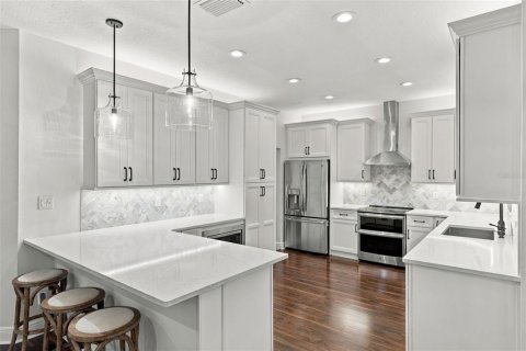 Casa en venta en Tampa, Florida, 4 dormitorios, 228.26 m2 № 2395836 - foto 24