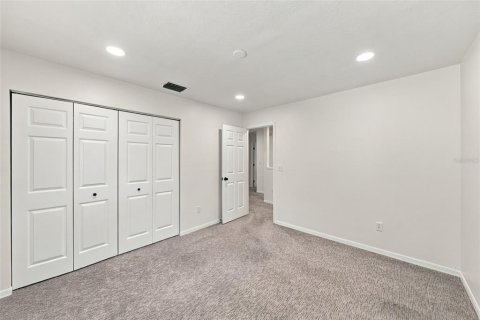 Casa en venta en Tampa, Florida, 4 dormitorios, 228.26 m2 № 2395836 - foto 10