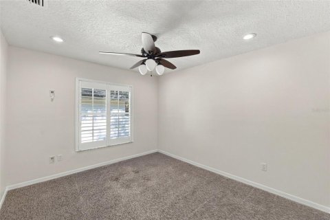 Casa en venta en Tampa, Florida, 4 dormitorios, 228.26 m2 № 2395836 - foto 12