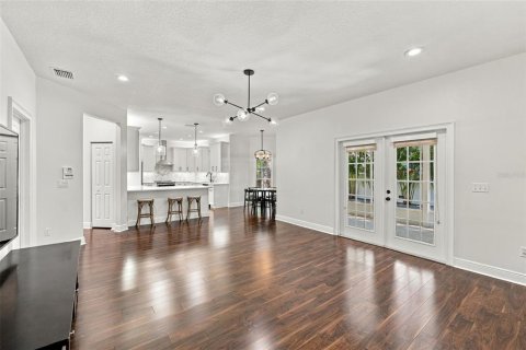 Casa en venta en Tampa, Florida, 4 dormitorios, 228.26 m2 № 2395836 - foto 21
