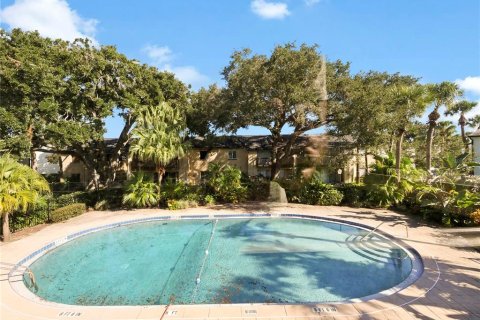Condo in Orlando, Florida, 2 bedrooms  № 2218296 - photo 21