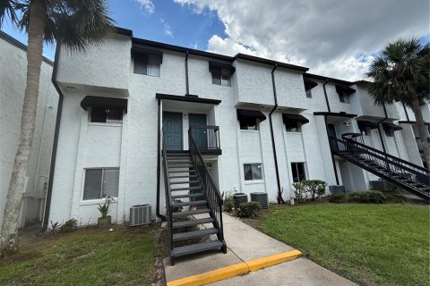 Condo in Orlando, Florida, 2 bedrooms № 2218296