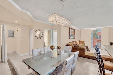 Copropriété à vendre à Sunny Isles Beach, Floride: 2 chambres, 103.68 m2 № 1999315 - photo 10