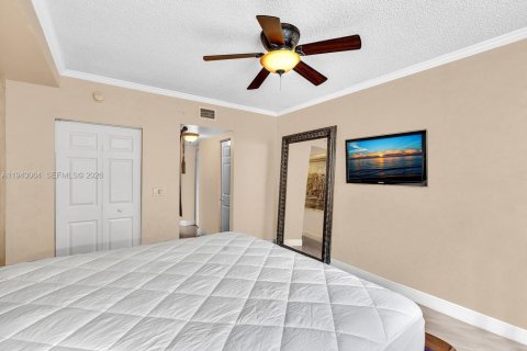 Copropriété à vendre à Sunny Isles Beach, Floride: 2 chambres, 103.68 m2 № 1999315 - photo 30