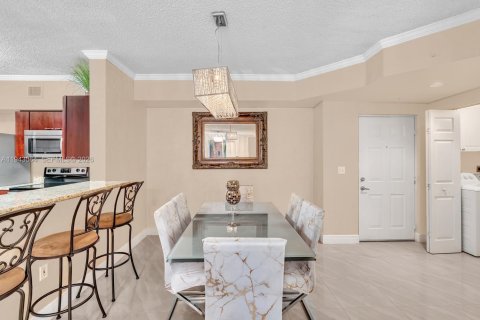 Copropriété à vendre à Sunny Isles Beach, Floride: 2 chambres, 103.68 m2 № 1999315 - photo 9