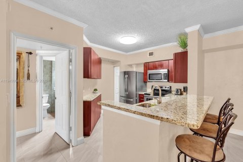 Copropriété à vendre à Sunny Isles Beach, Floride: 2 chambres, 103.68 m2 № 1999315 - photo 20